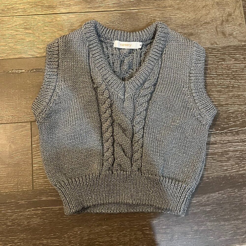Curetty cropped sleeveless gray knit sweater vest